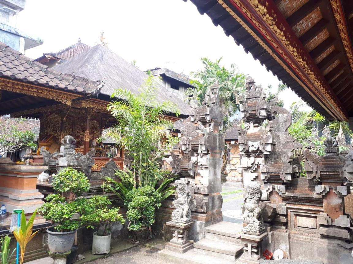 Sarwi Homestay Ubud Buitenkant foto